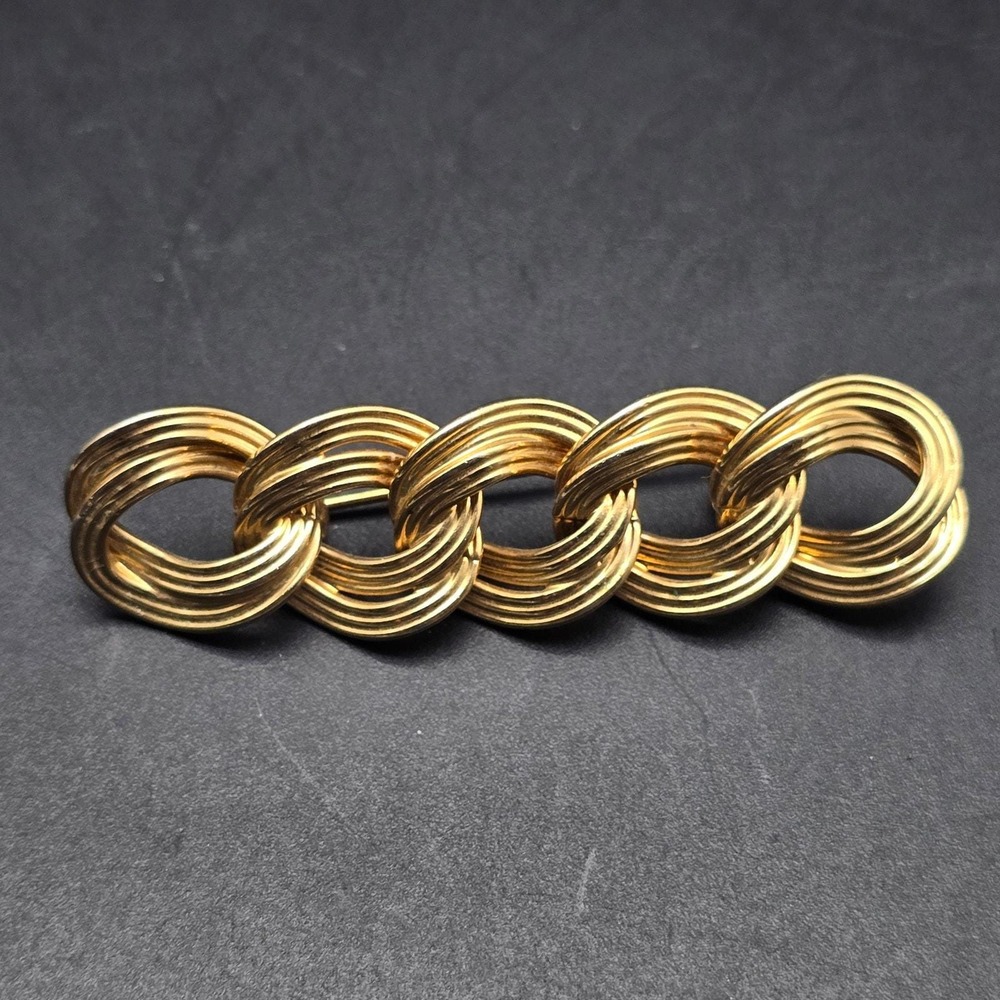 Monet Gold Tone Circle Link Brooch Vintage Costume Jewelry